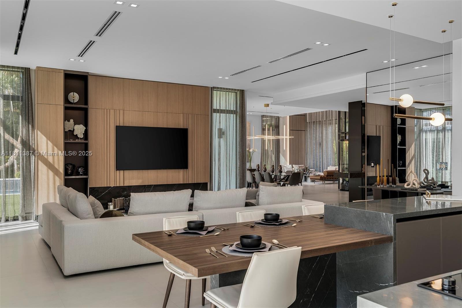 12500 SW 64th Ave Pinecrest, FL 33156