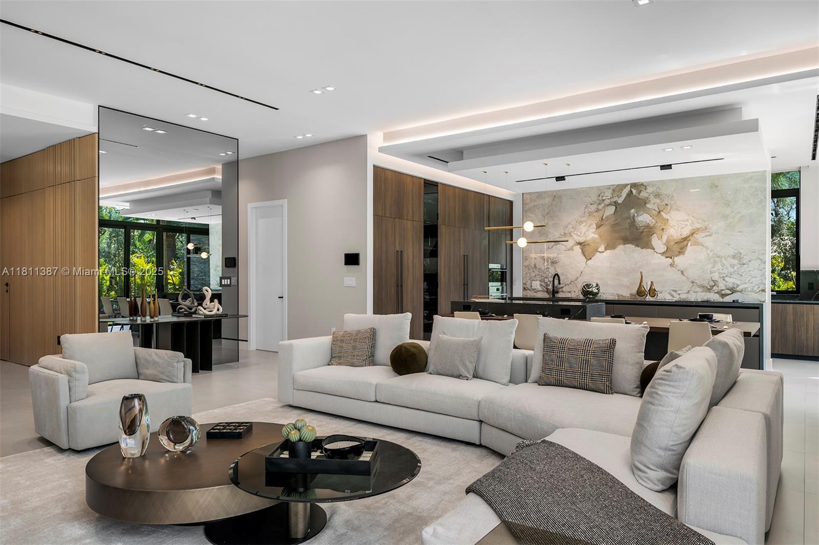 12500 SW 64th Ave Pinecrest, FL 33156