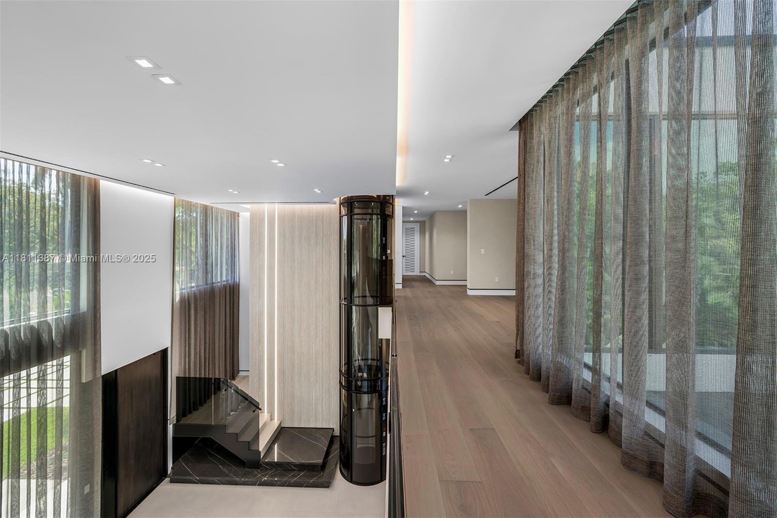 12500 SW 64th Ave Pinecrest, FL 33156