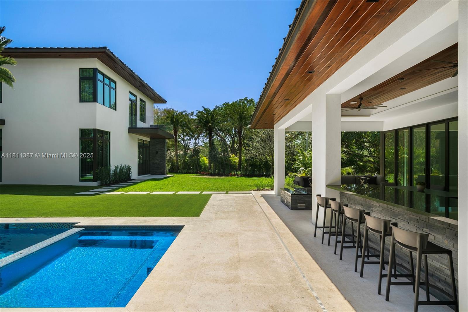 12500 SW 64th Ave Pinecrest, FL 33156