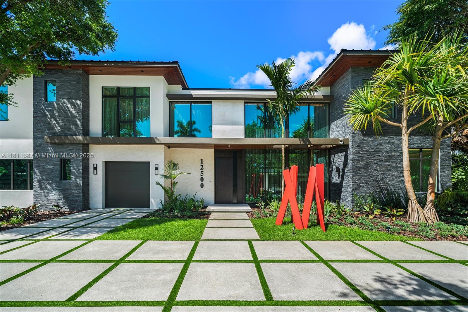 12500 SW 64th Ave Pinecrest, FL 33156