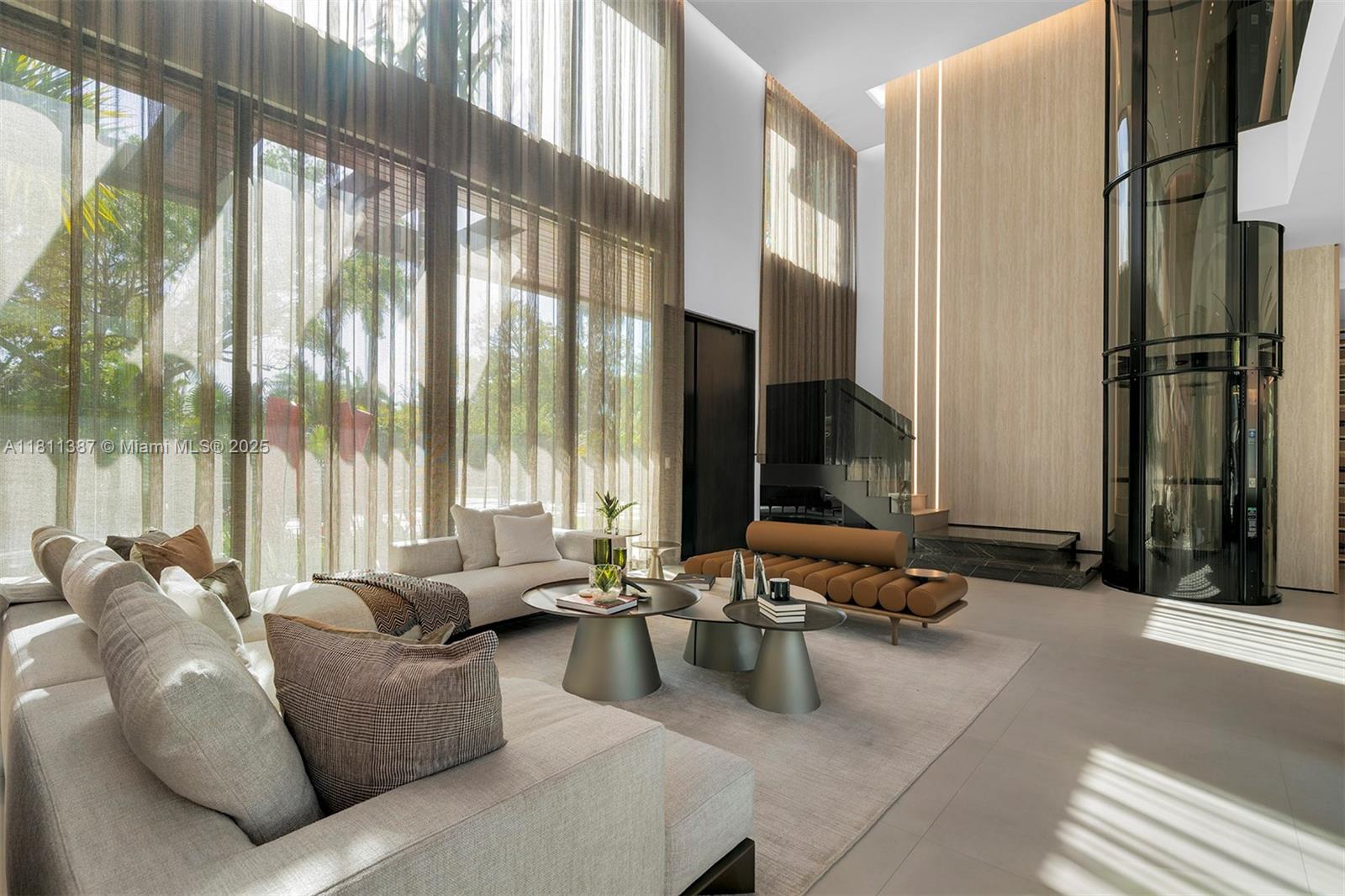 12500 SW 64th Ave Pinecrest, FL 33156