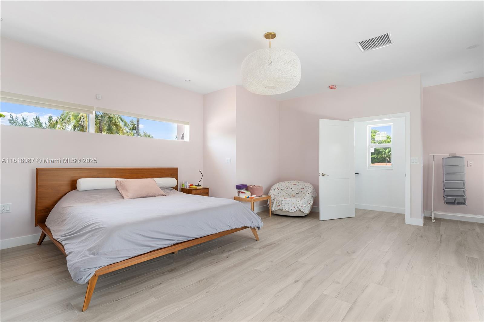 719 W 51st St Miami Beach, FL 33140