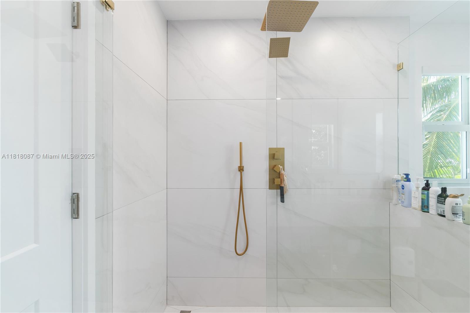 719 W 51st St Miami Beach, FL 33140