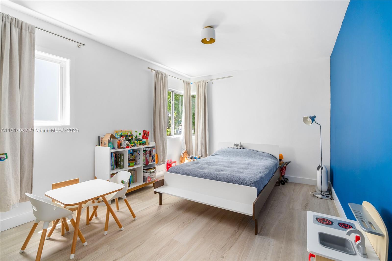 719 W 51st St Miami Beach, FL 33140