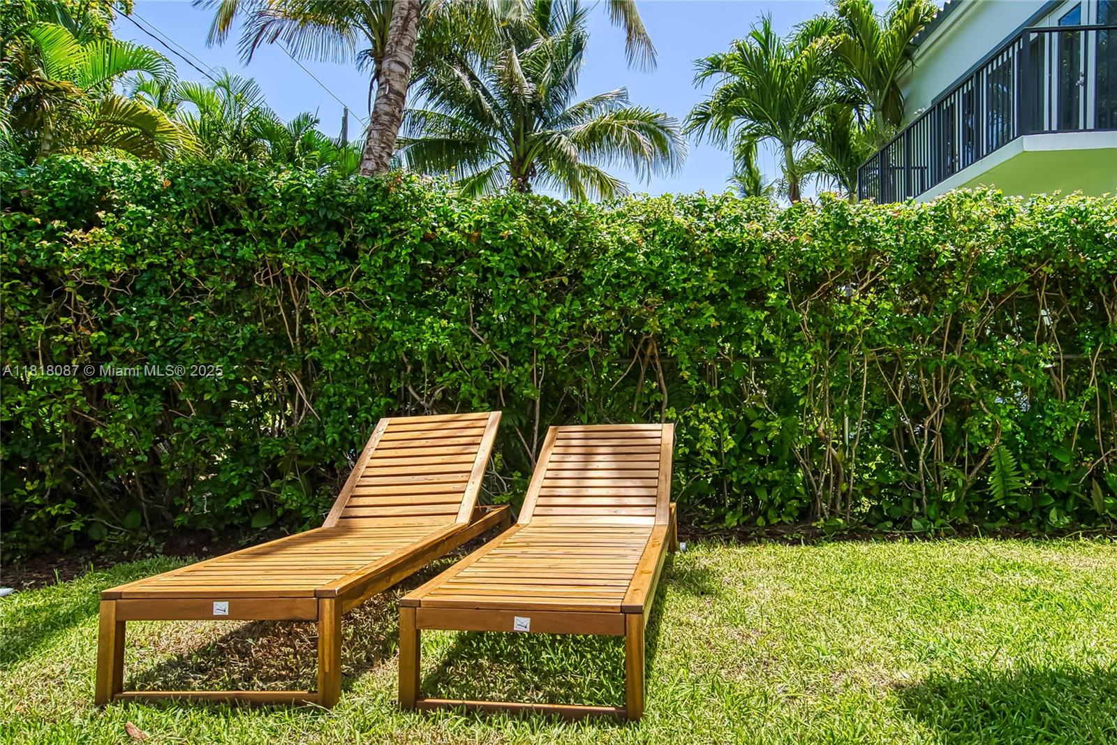 719 W 51st St Miami Beach, FL 33140