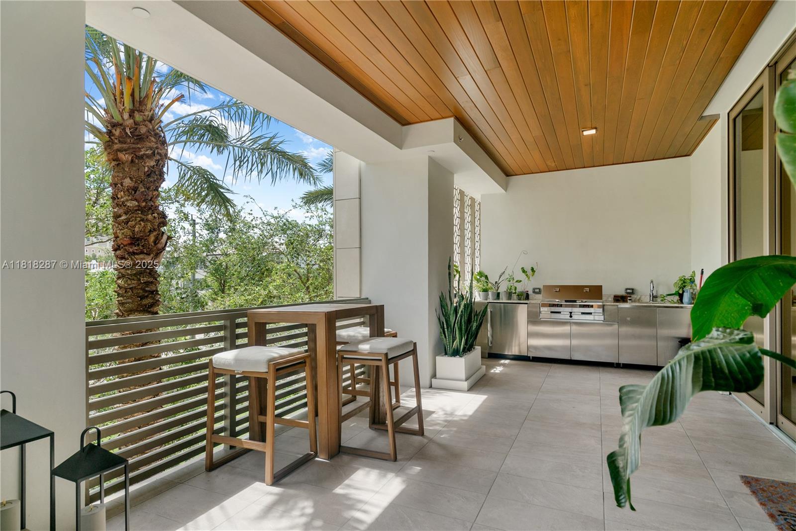 515 Valencia Ave #203 Coral Gables, FL 33134