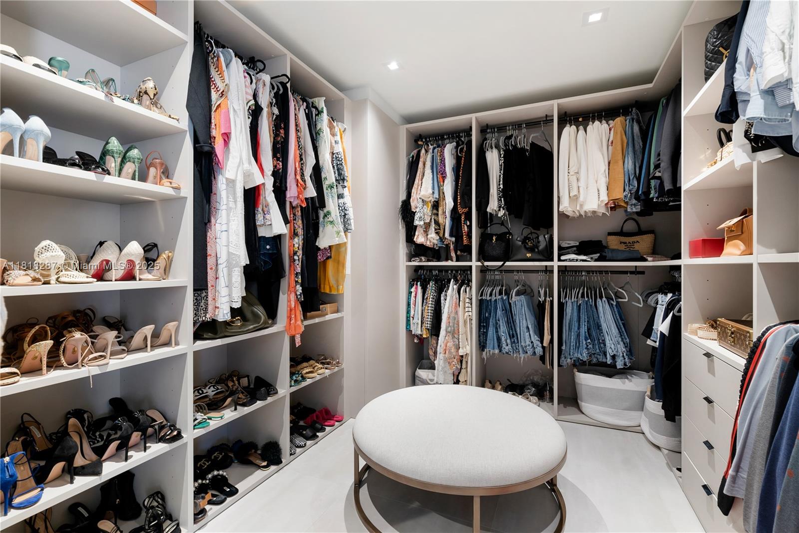 515 Valencia Ave #203 Coral Gables, FL 33134