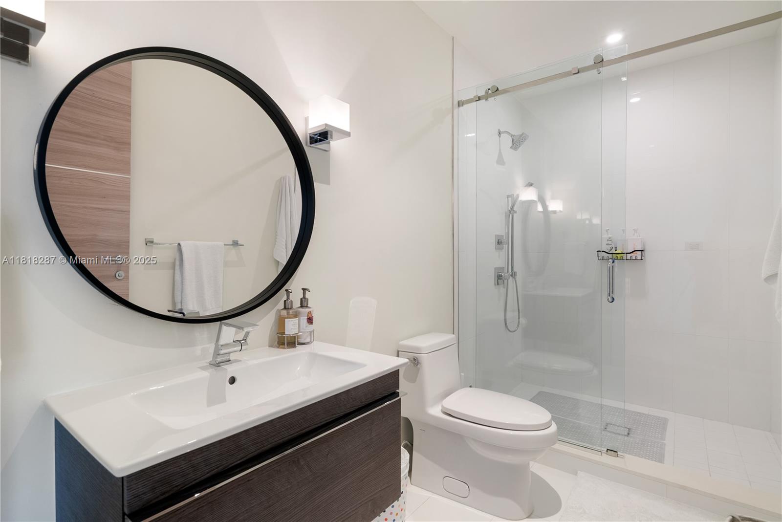 515 Valencia Ave #203 Coral Gables, FL 33134