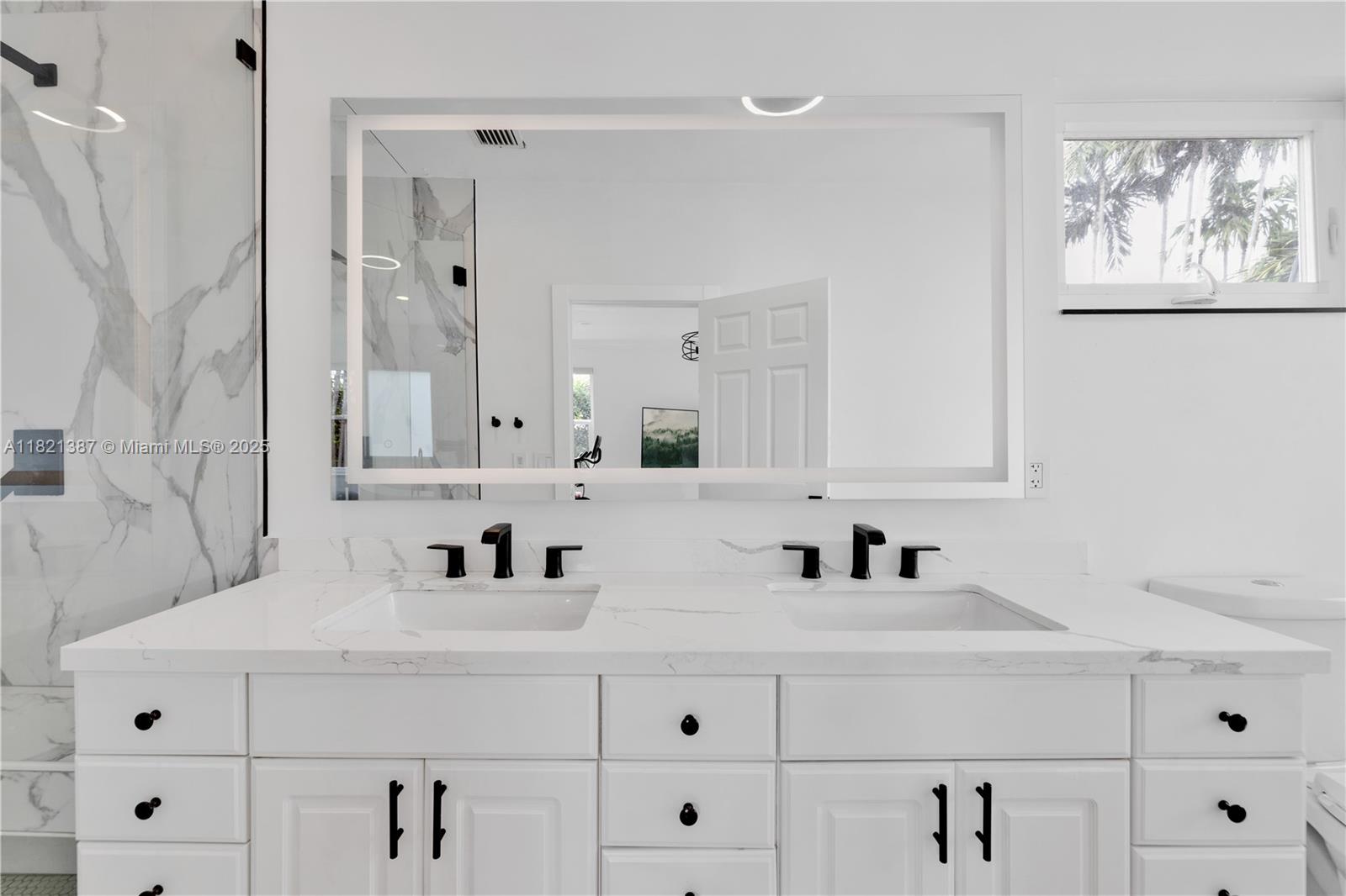 7431 Coquina Dr North Bay Village, FL 33141