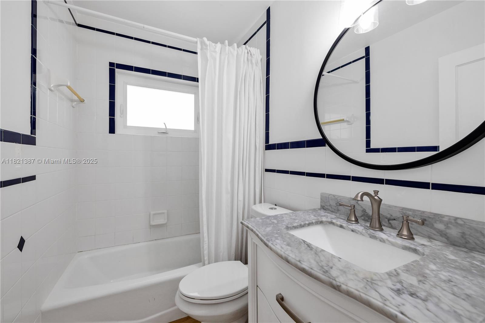 7431 Coquina Dr North Bay Village, FL 33141