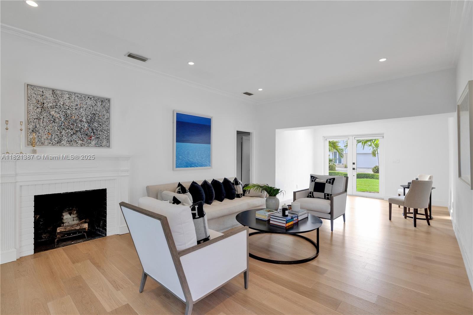 7431 Coquina Dr North Bay Village, FL 33141