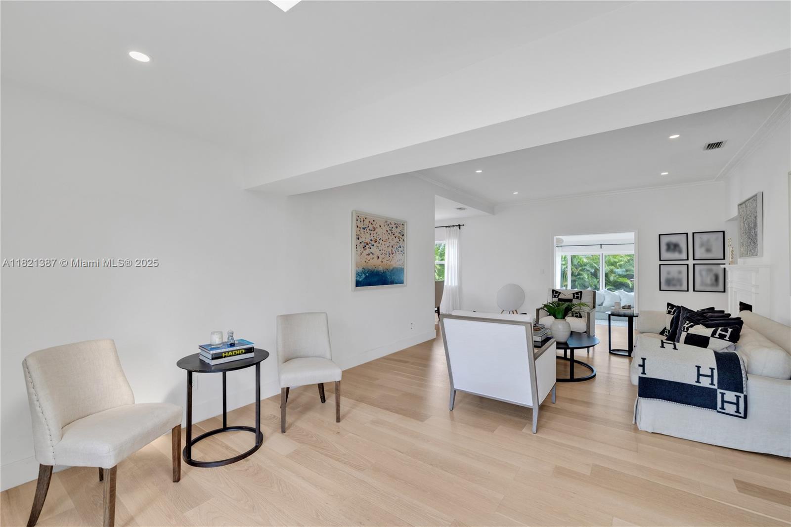 7431 Coquina Dr North Bay Village, FL 33141