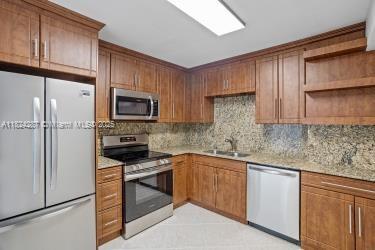 2851 NE 183rd St #309E