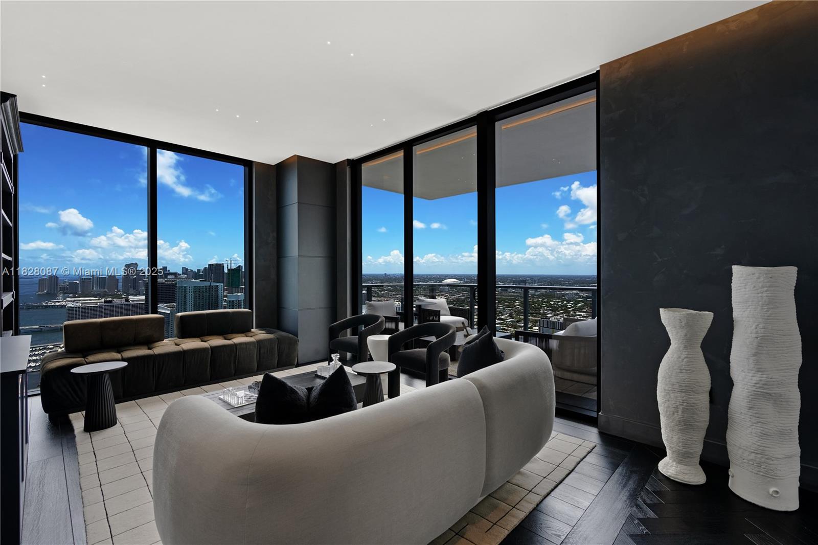 image Elysee Miami24