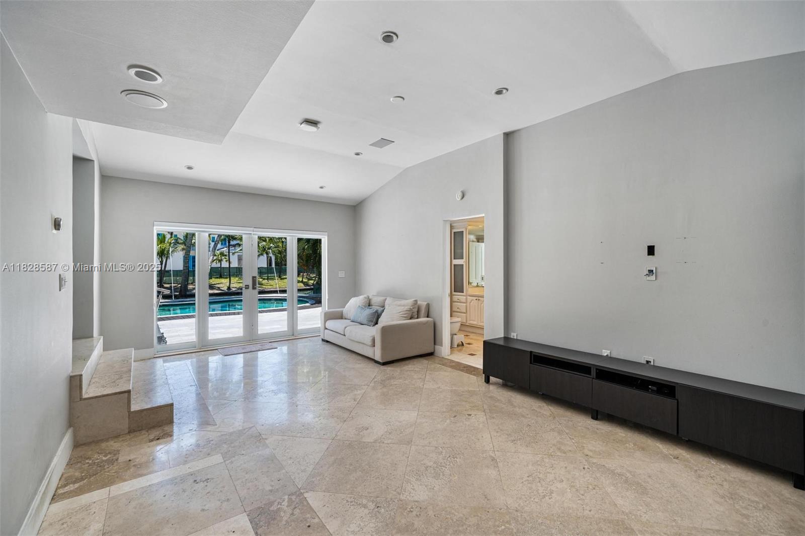 Undisclosed Address Miami, FL 33137