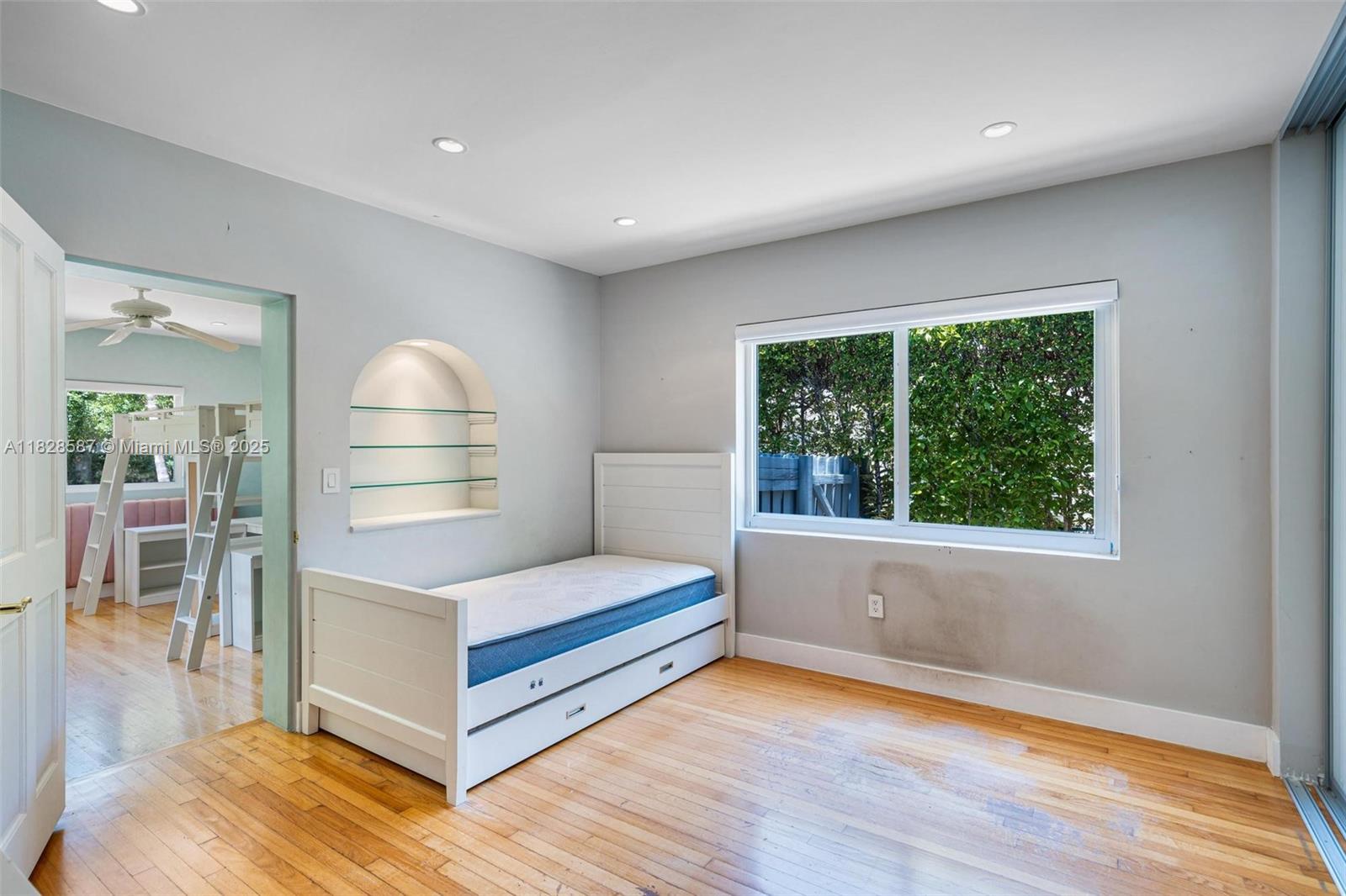 Undisclosed Address Miami, FL 33137