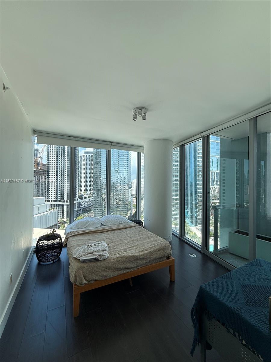 image Marinablue Condo10