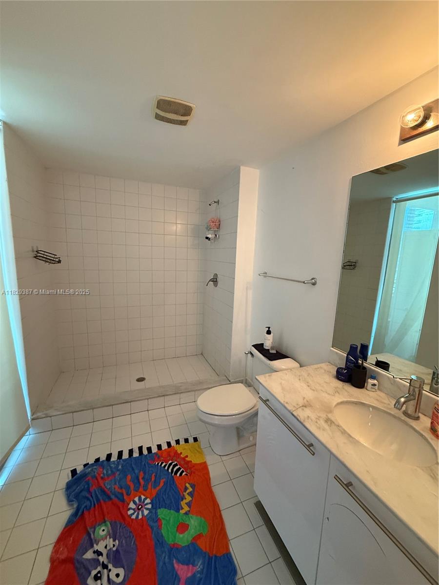 image Marinablue Condo11