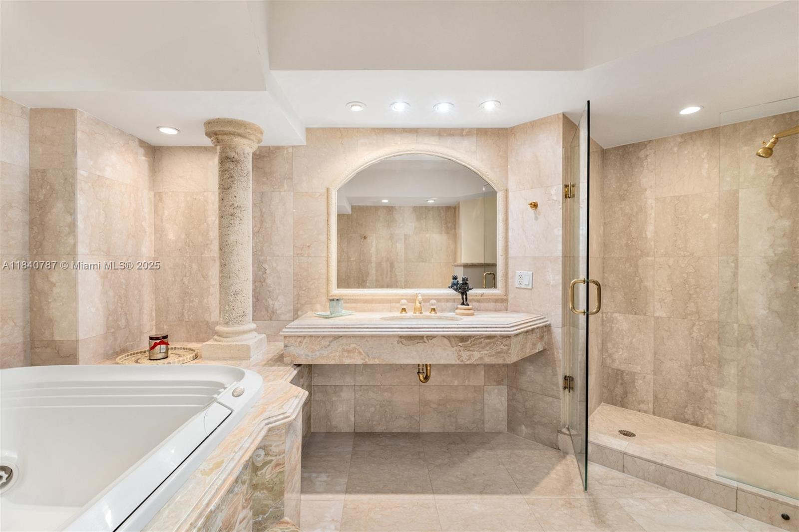 3000 Island Blvd #2902 Aventura, FL 33160