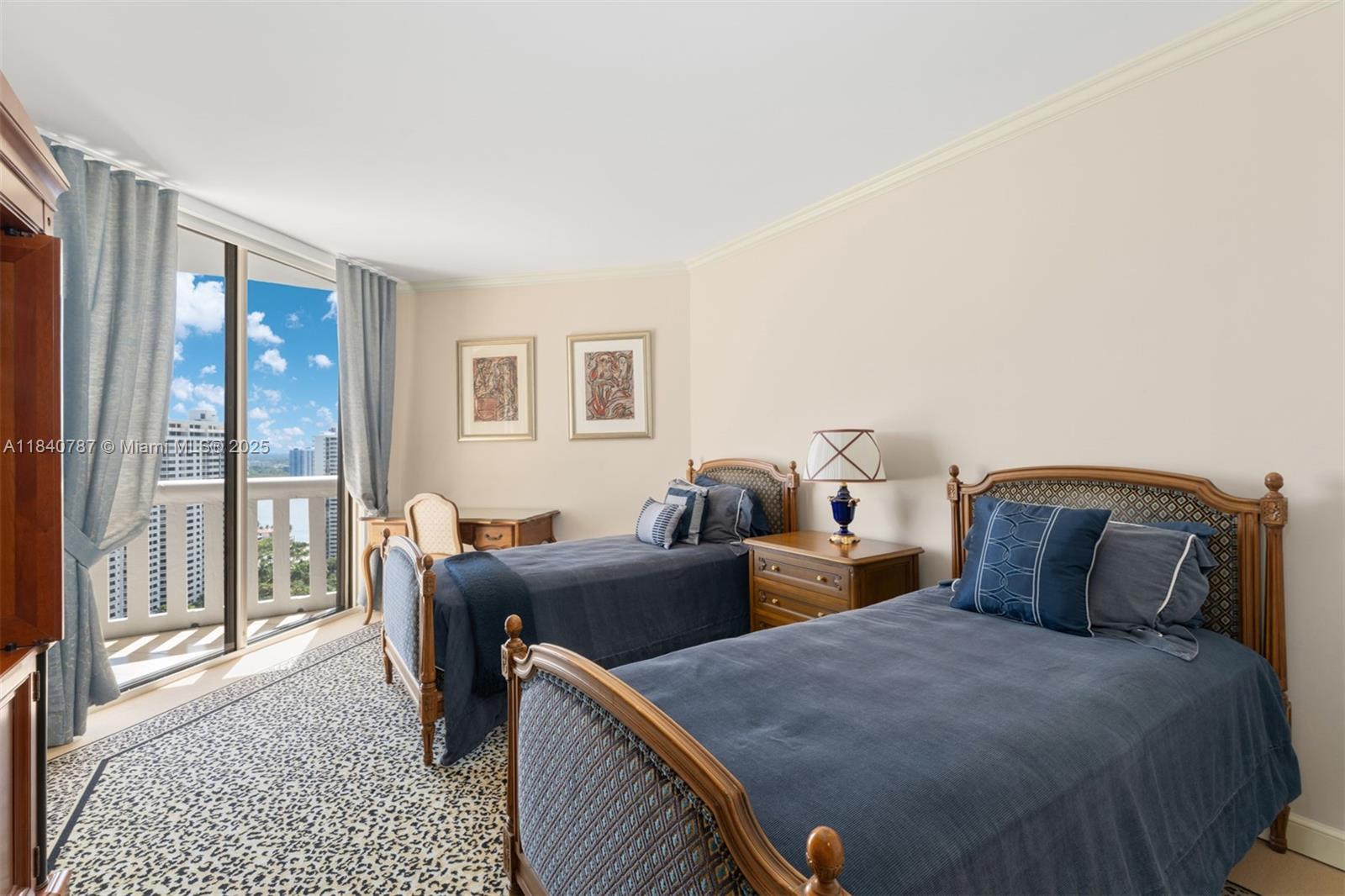 3000 Island Blvd #2902 Aventura, FL 33160