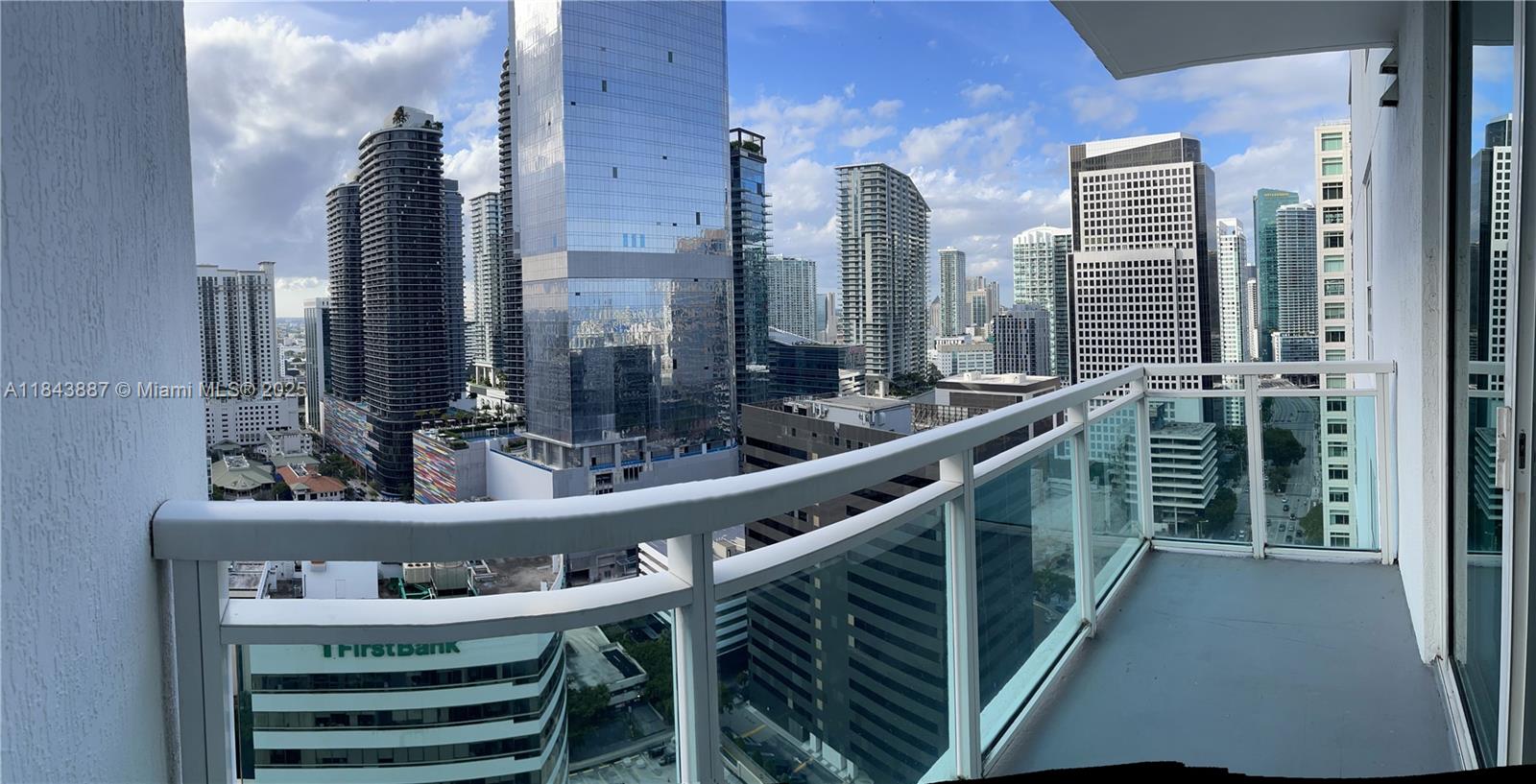 951 Brickell Ave #2803