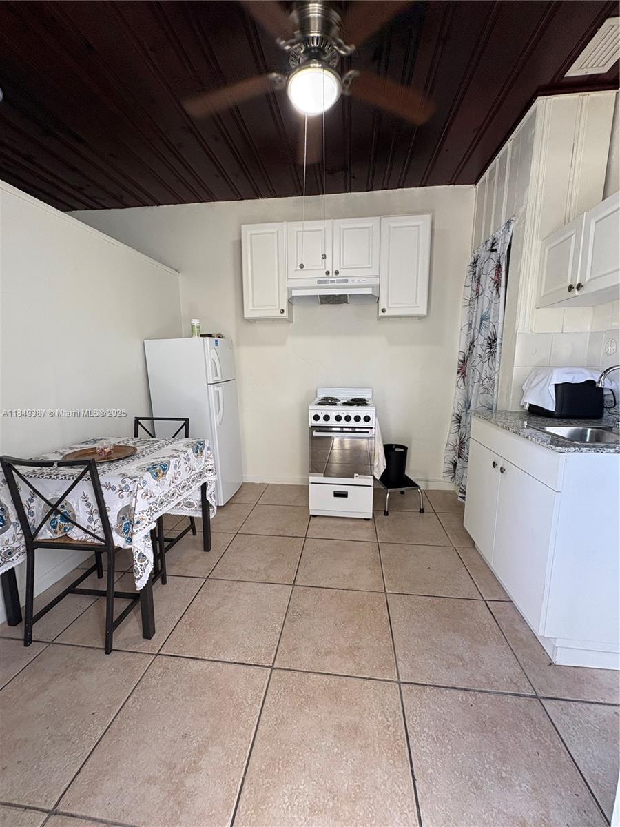 168 NW 39th St Miami, FL 33127