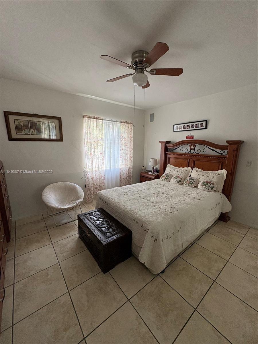 168 NW 39th St Miami, FL 33127