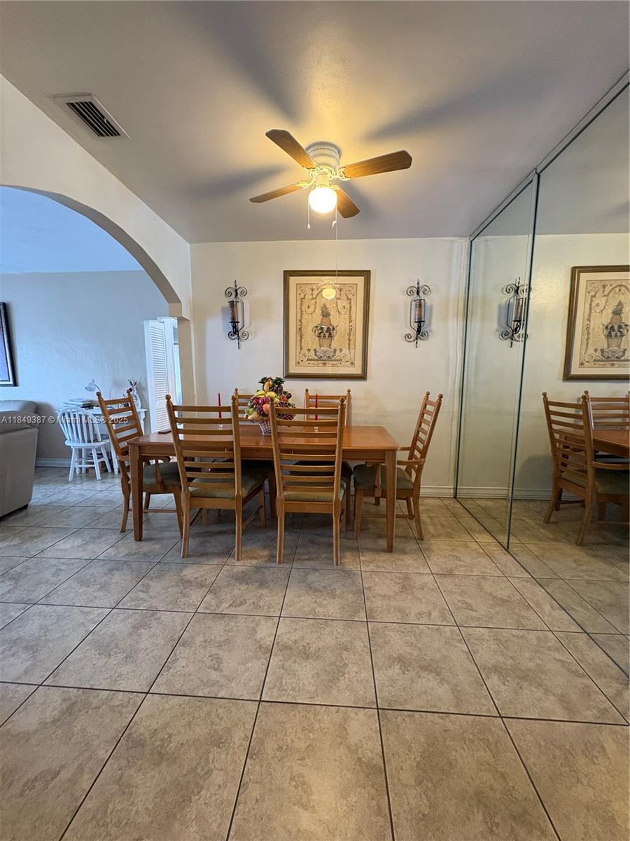 168 NW 39th St Miami, FL 33127