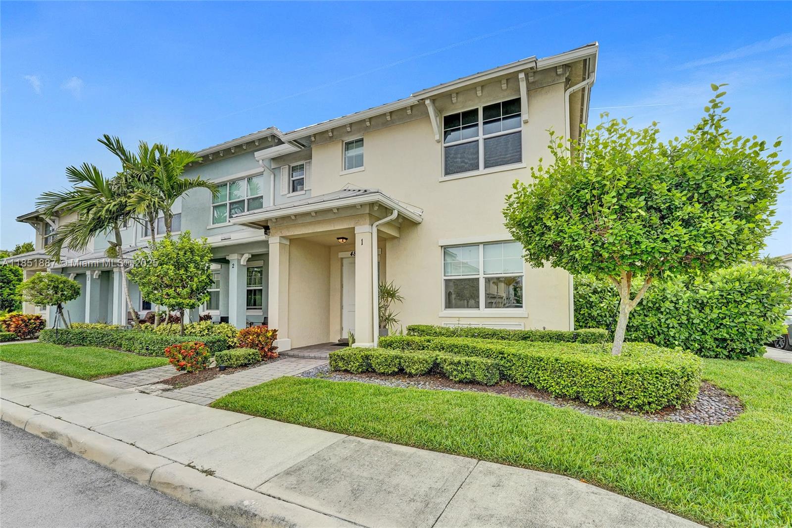 4810 Eucalyptus Dr #1