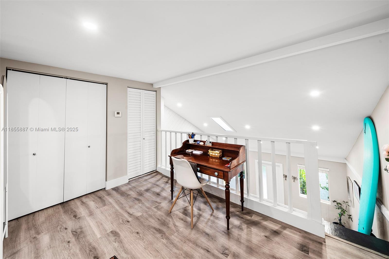 3586 Main Hwy Coconut Grove, FL 33133