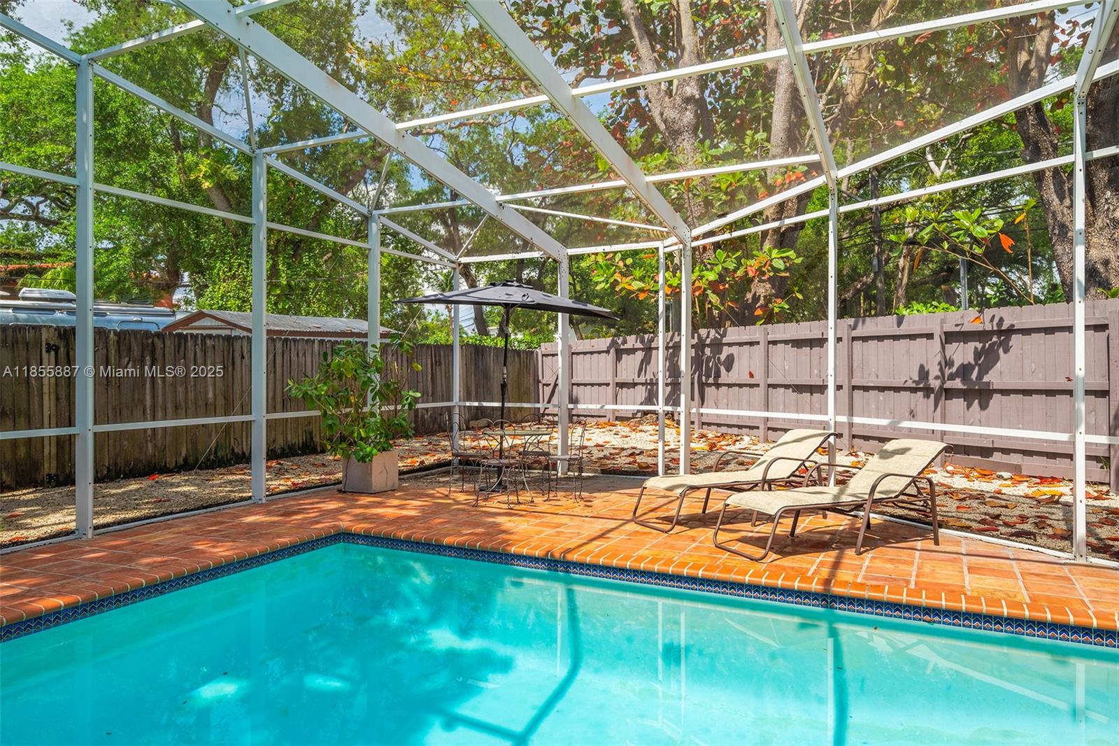 3586 Main Hwy Coconut Grove, FL 33133