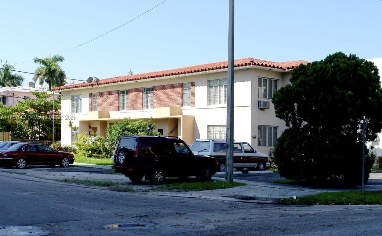 2101 SW 3rd Ave Miami, FL 33129