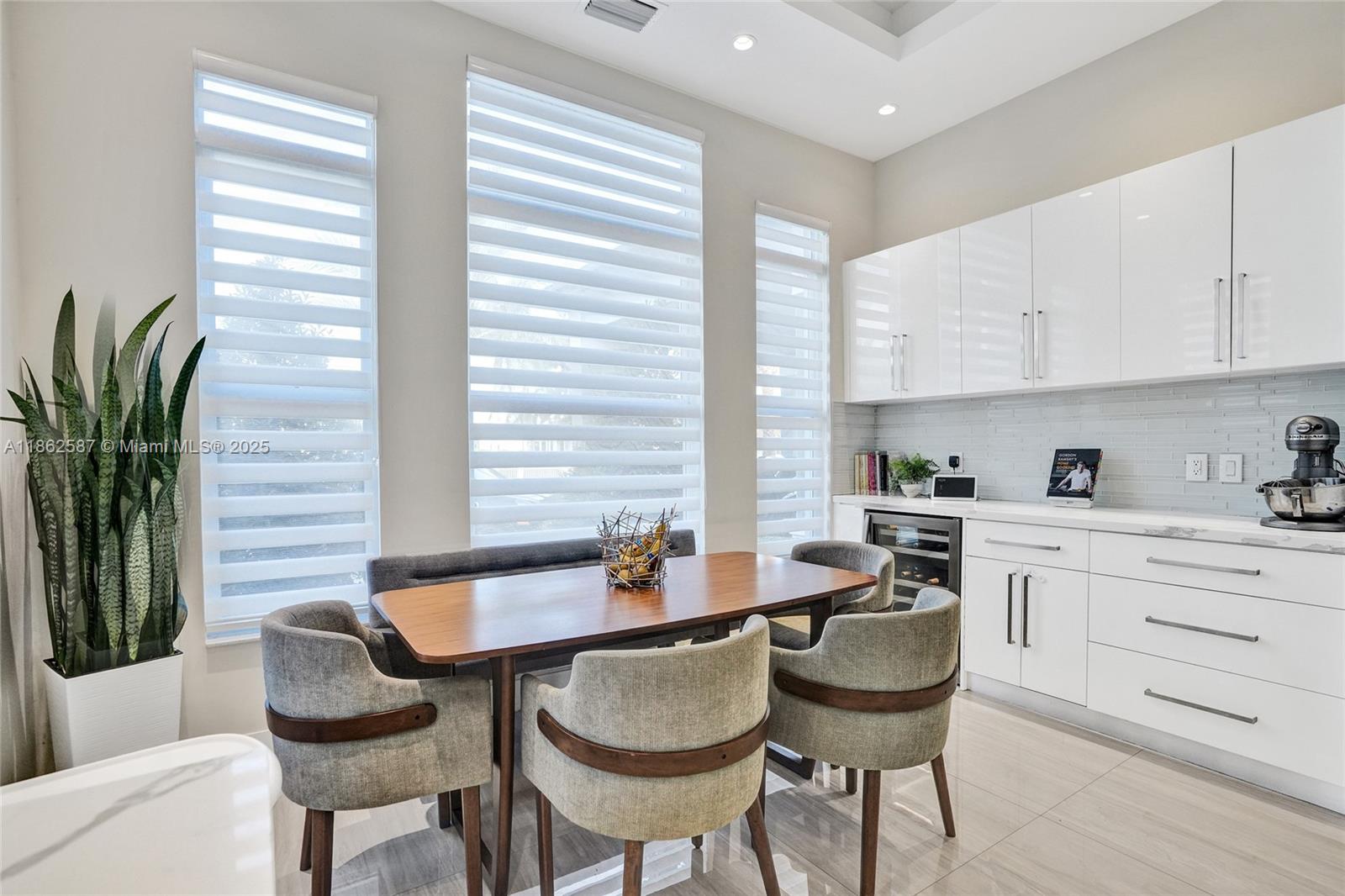 411 NW 125th Ave Miami, FL 33182