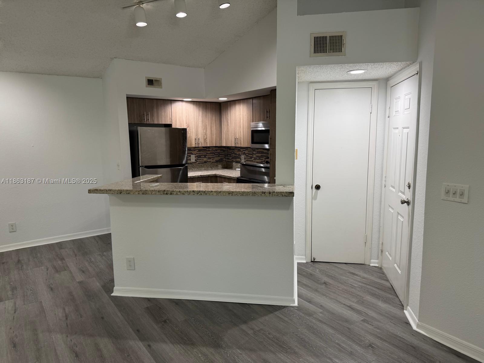 12510 Vista Isles Dr #1224 Sunrise, FL 33325