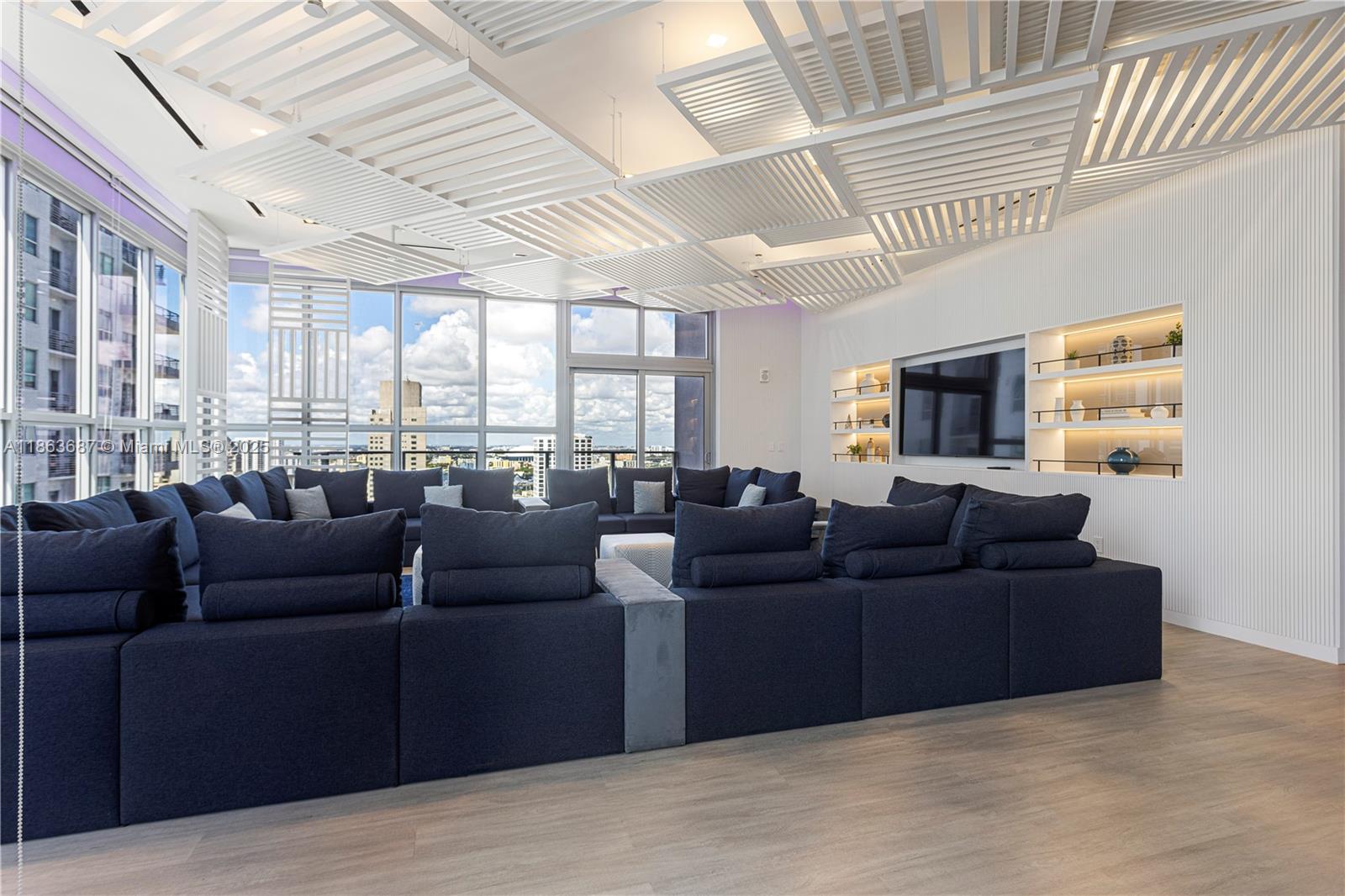 image Yotel21