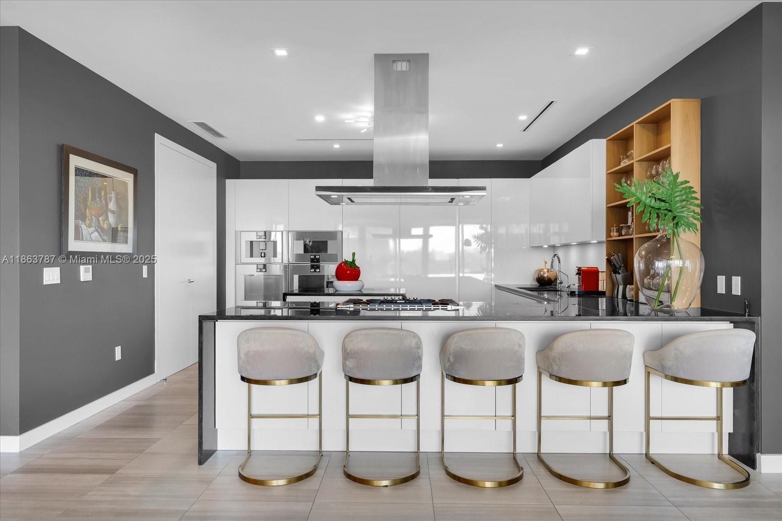 image Ritz-carlton Residences10