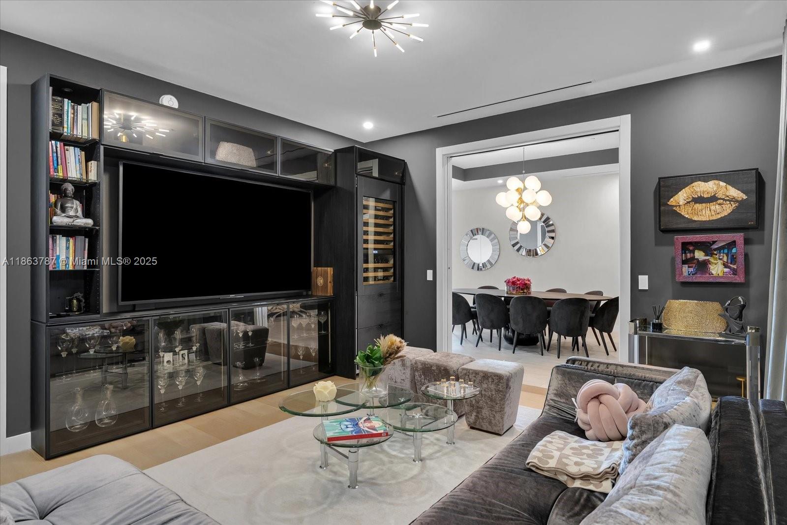 image Ritz-carlton Residences18