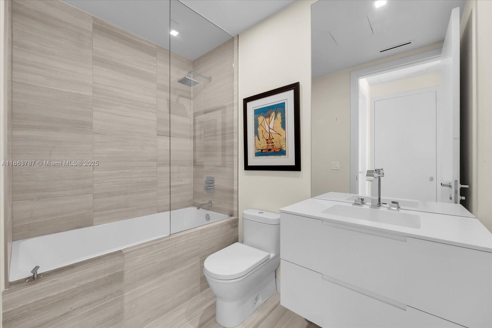 image Ritz-carlton Residences22