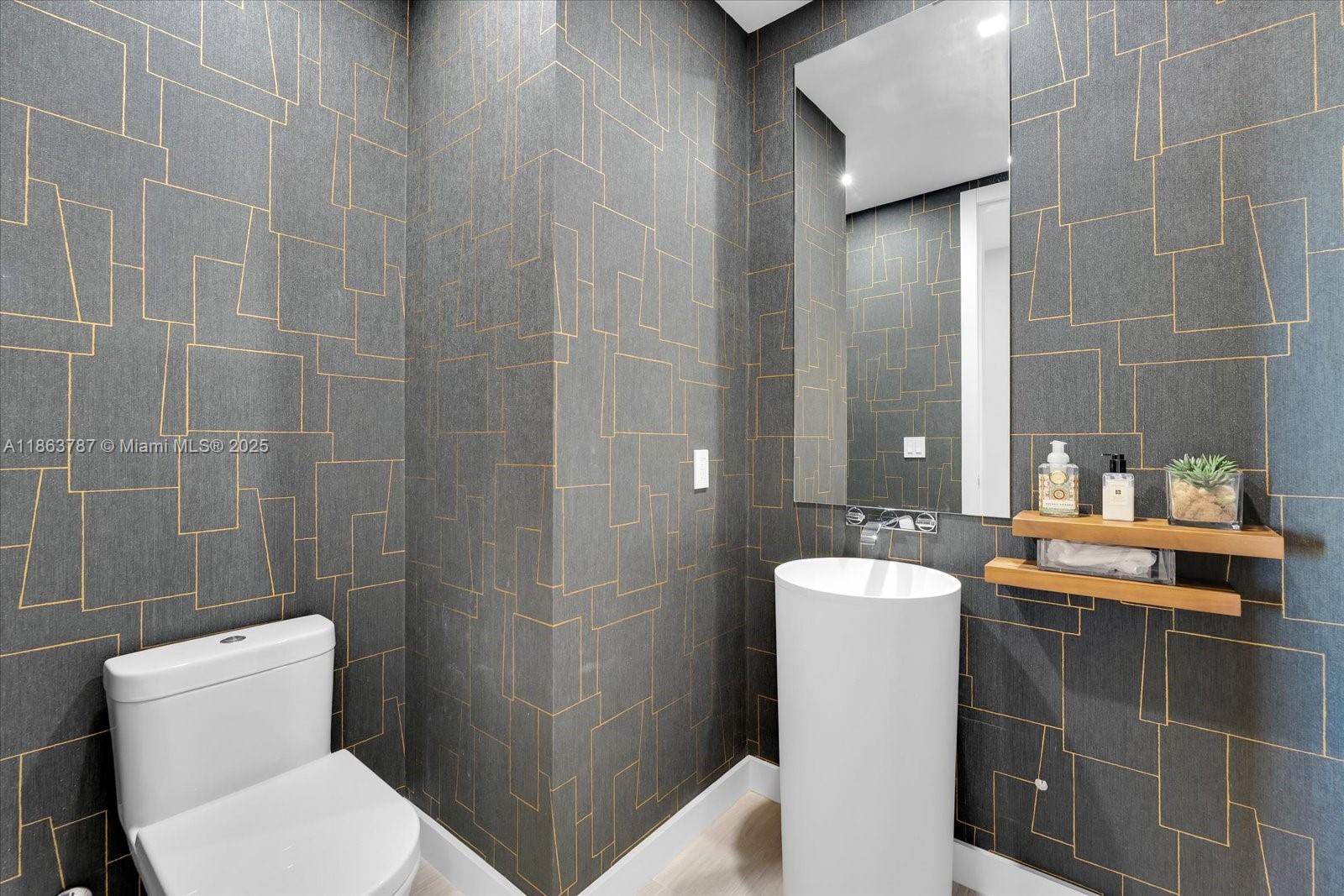 image Ritz-carlton Residences23