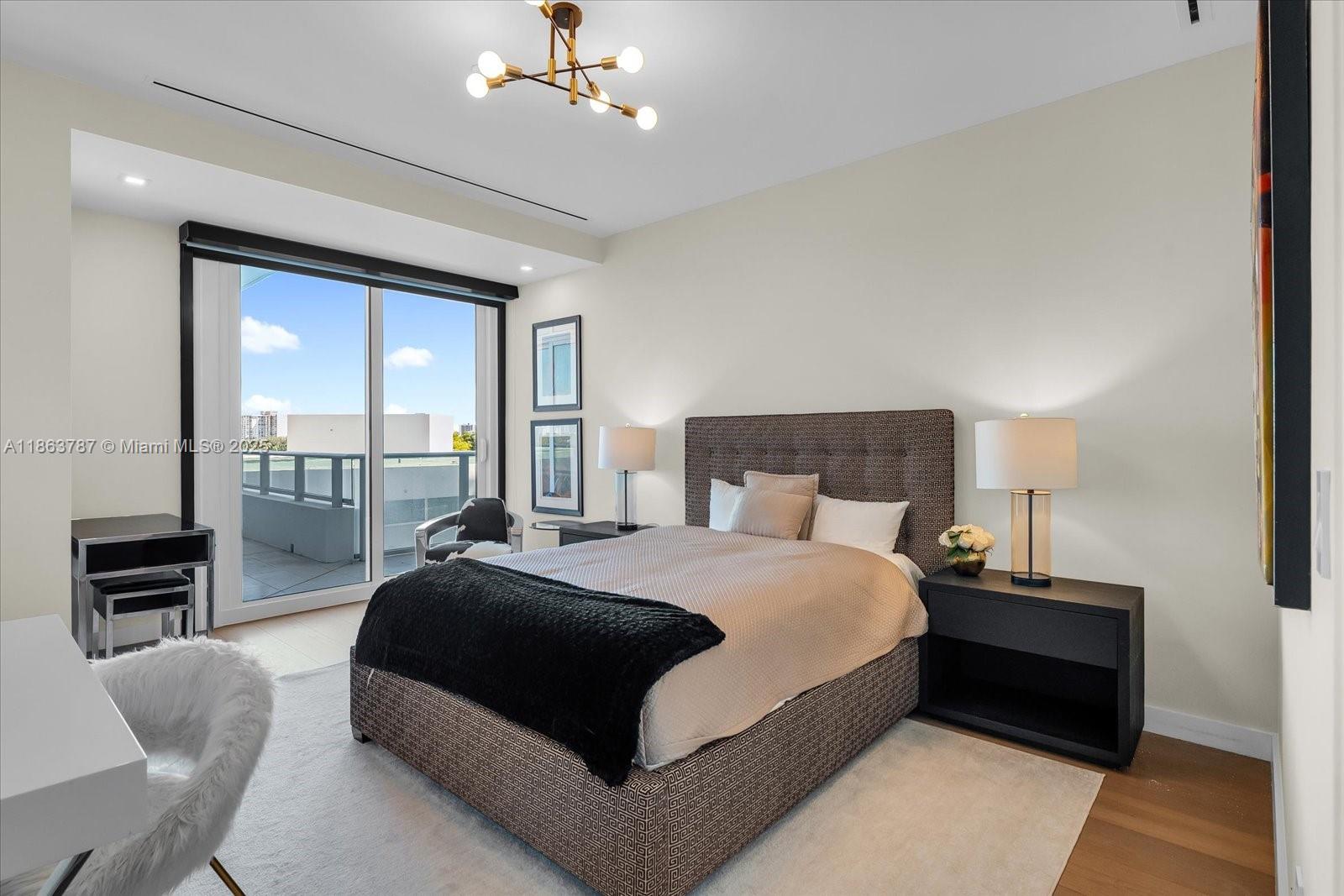 image Ritz-carlton Residences25