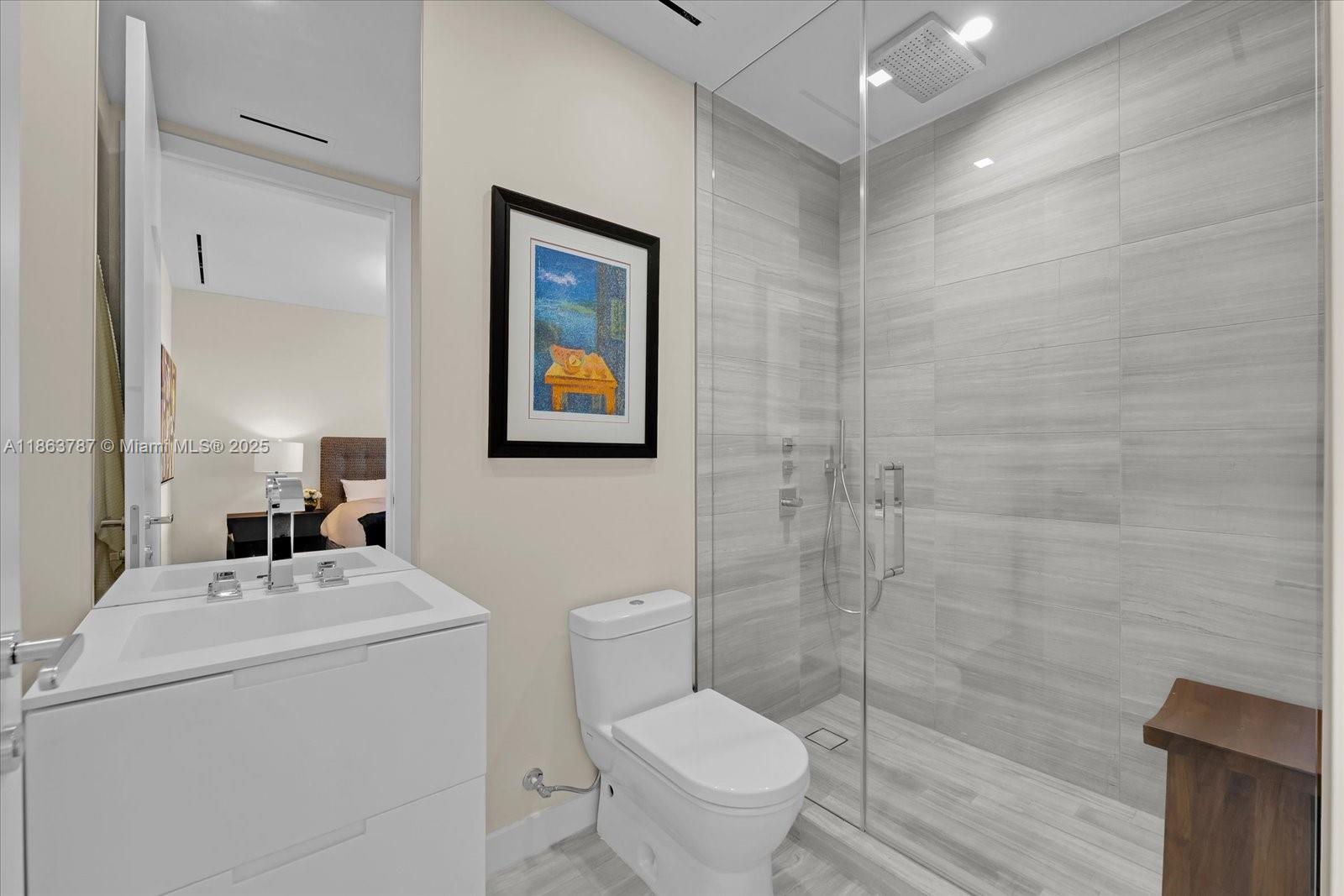 image Ritz-carlton Residences26