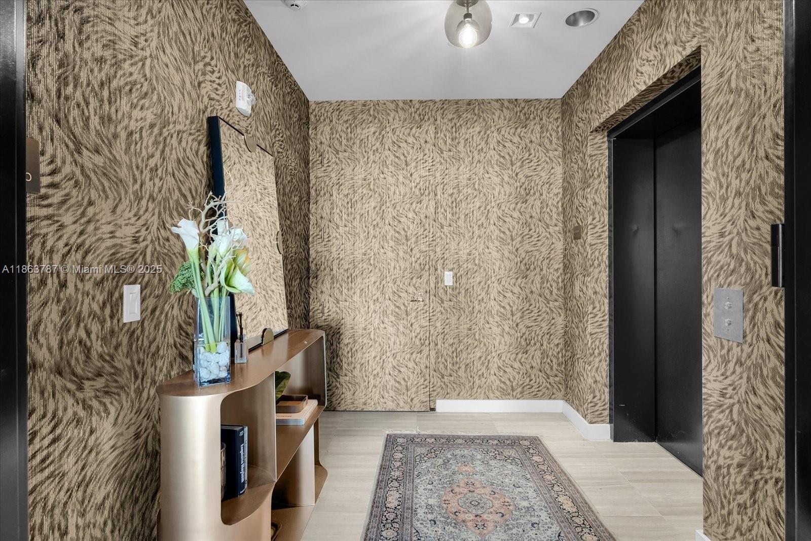 image Ritz-carlton Residences5