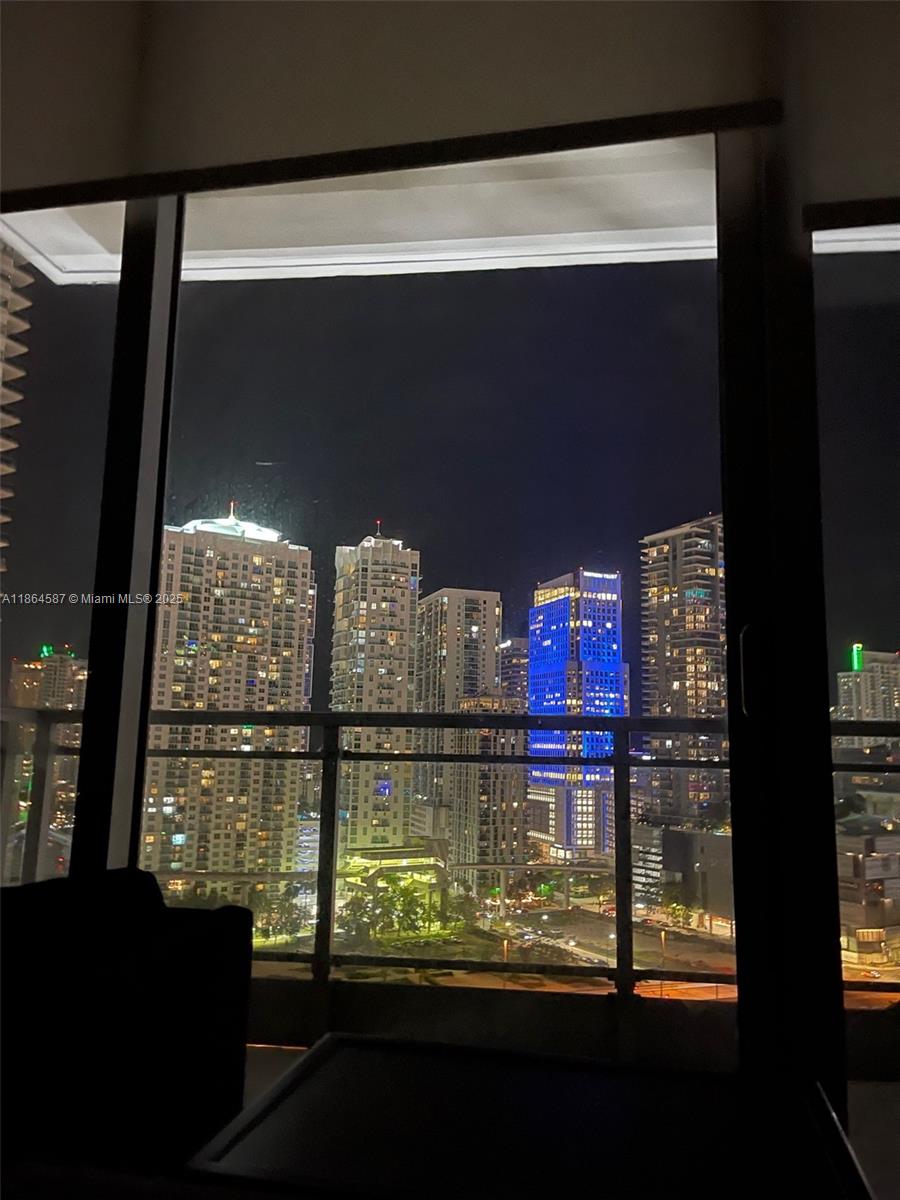 image The Ivy24