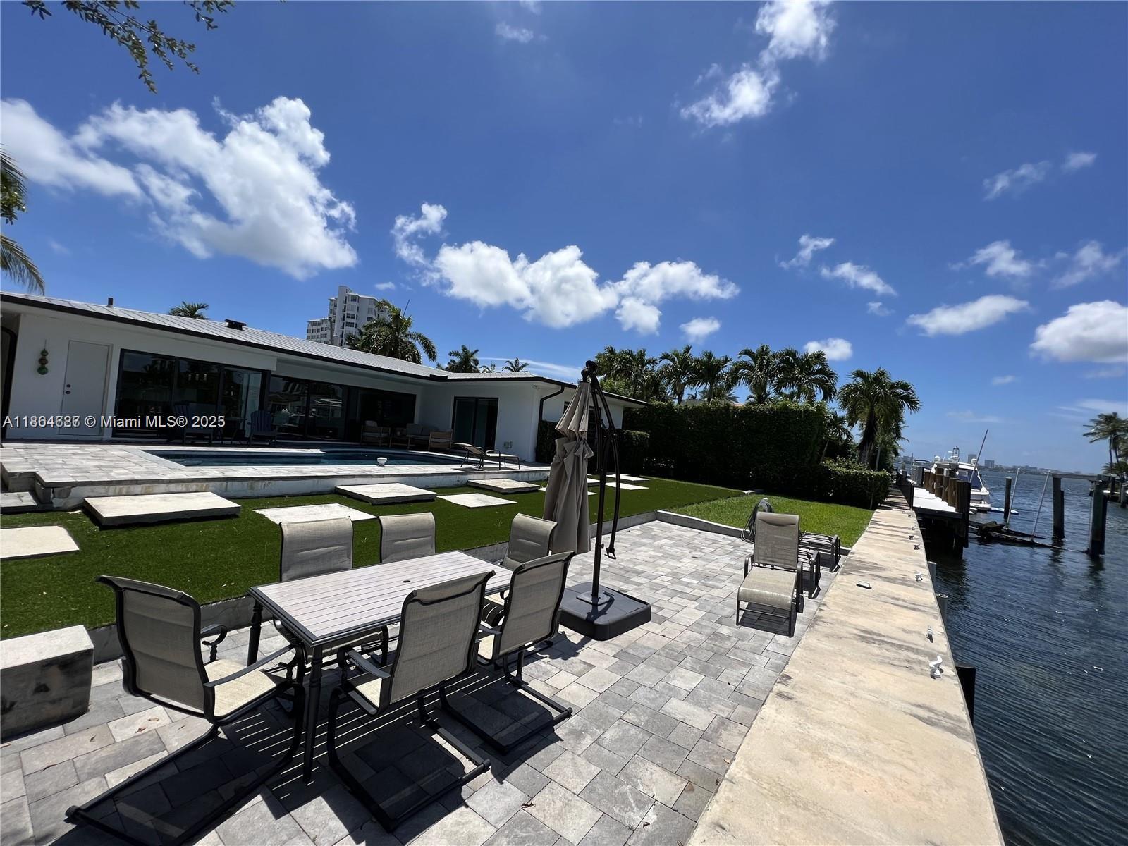 2062 NE 121st Rd North Miami, FL 33181