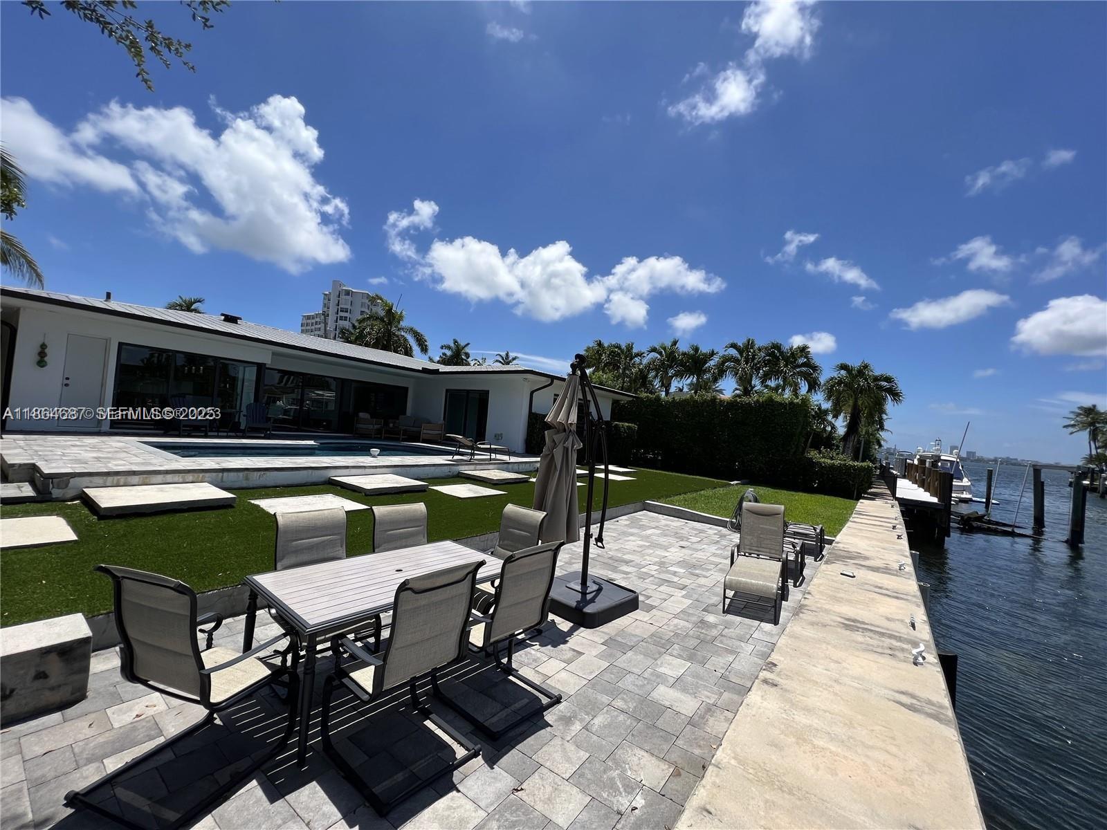 2062 NE 121st Rd North Miami, FL 33181