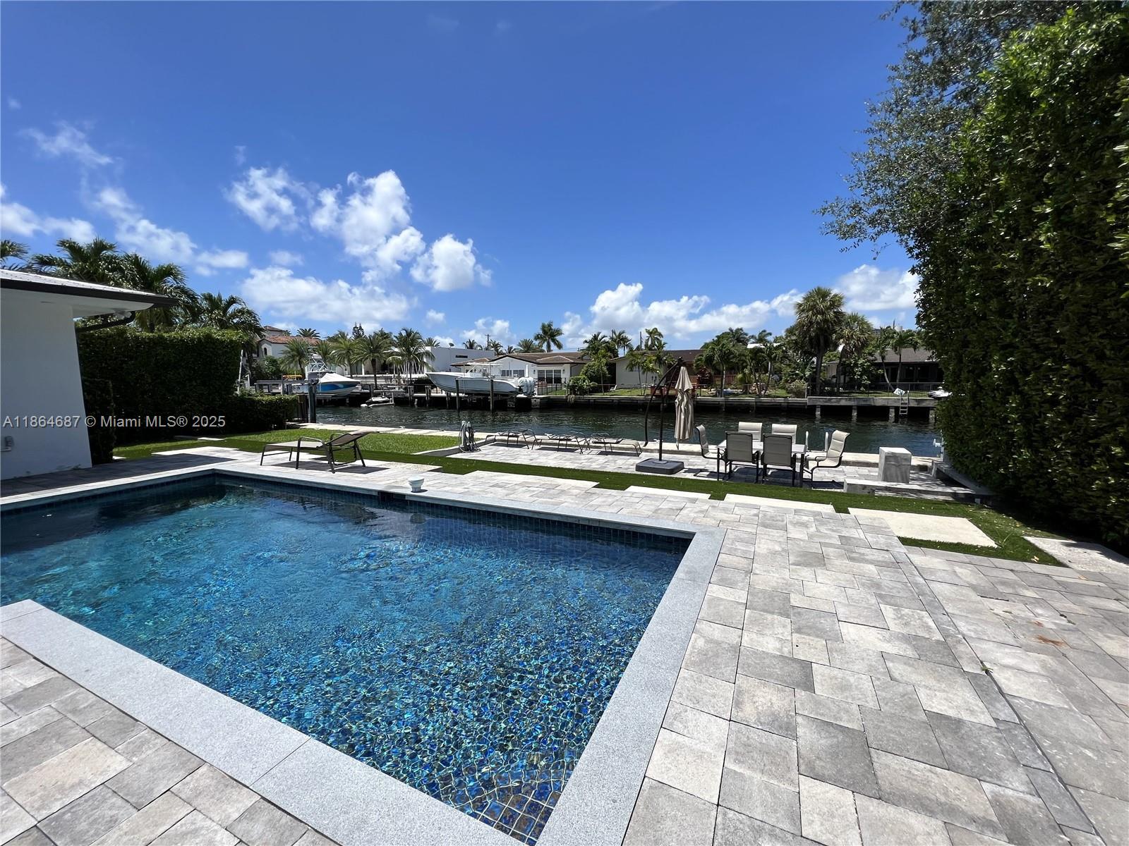 2062 NE 121st Rd North Miami, FL 33181