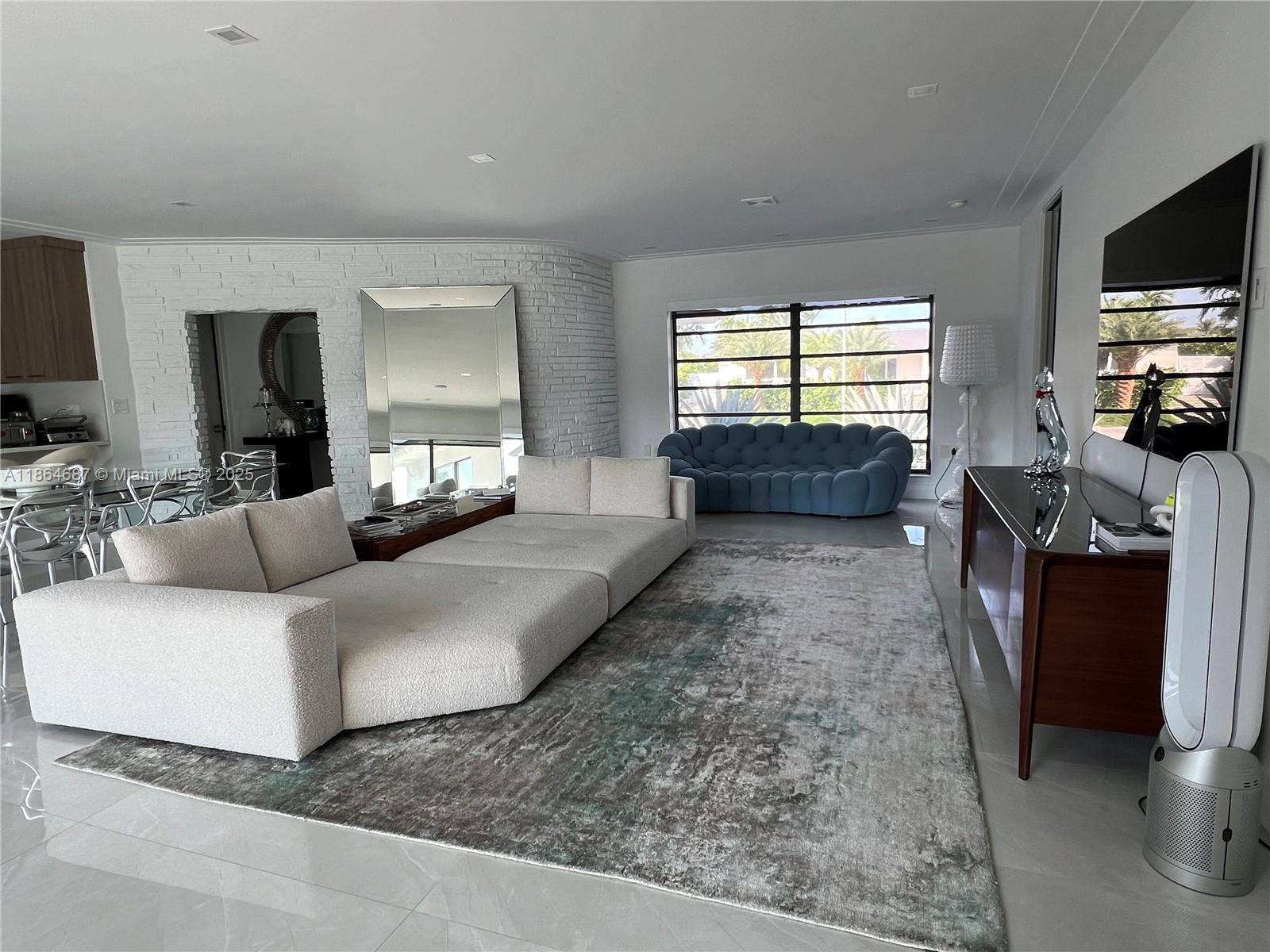 2062 NE 121st Rd North Miami, FL 33181