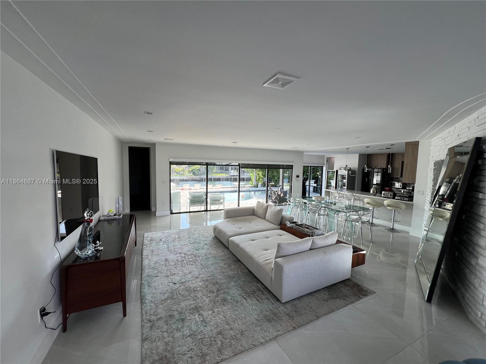 2062 NE 121st Rd North Miami, FL 33181