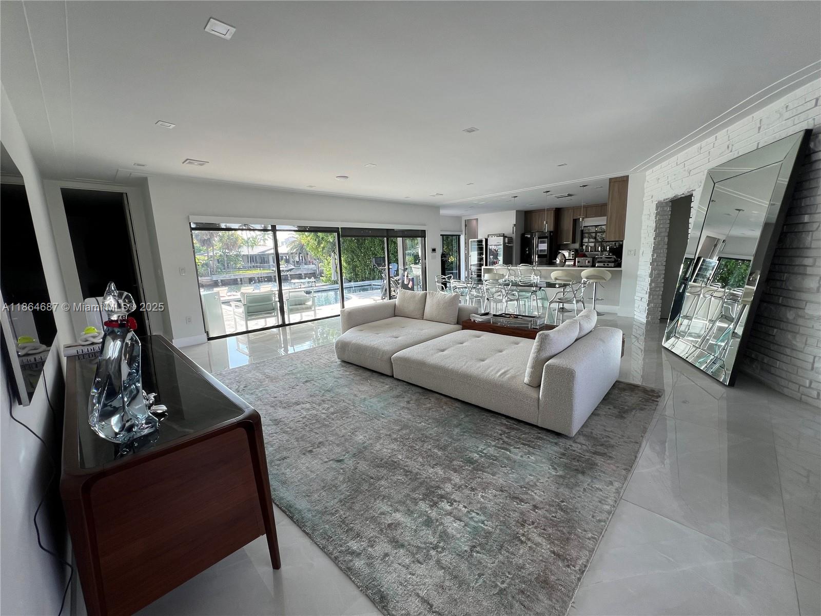 2062 NE 121st Rd North Miami, FL 33181